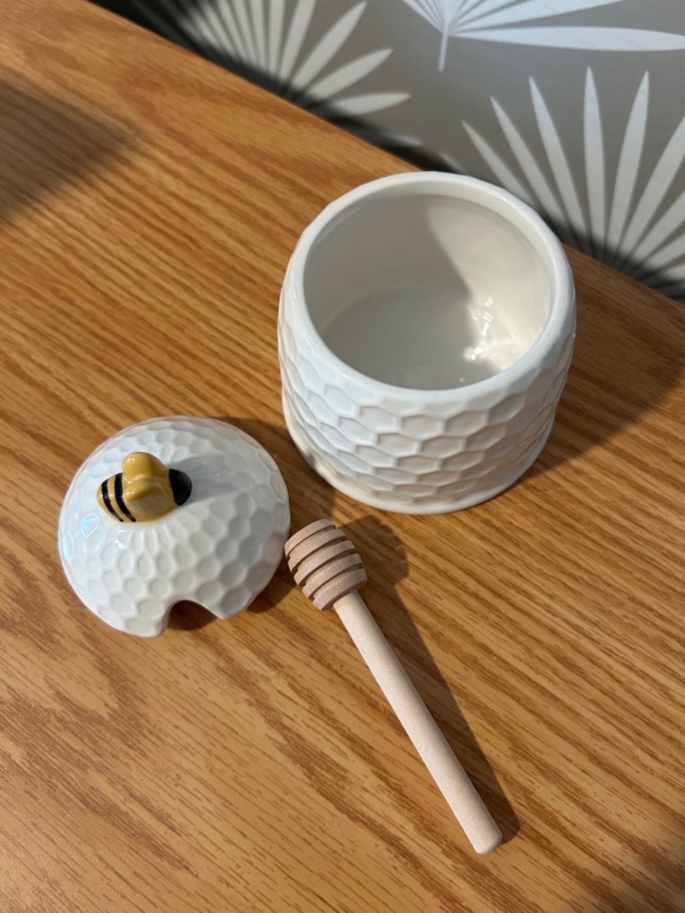 Ceramic Honey Pot 🍯 - Picture 3 of 4
